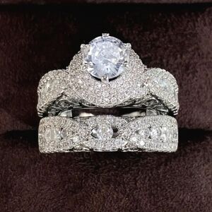 Women's 4 Ct Lab Created Diamond Shimmering stacking wedding ring set sz 8